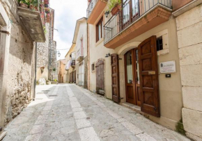  B&B Borgo in Irpinia - Al Campanaro  Таурази